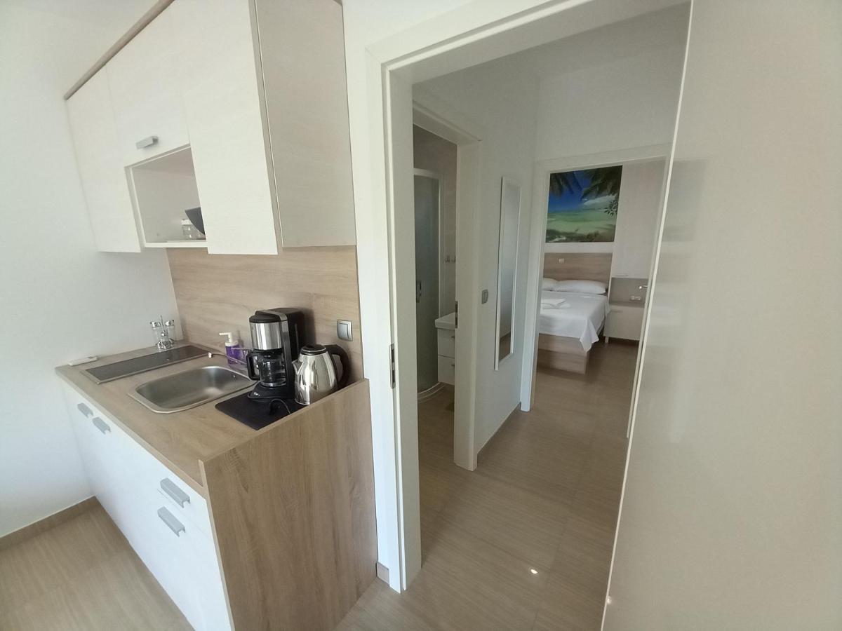 Apartmani Tropical Vodice Eksteriør bilde