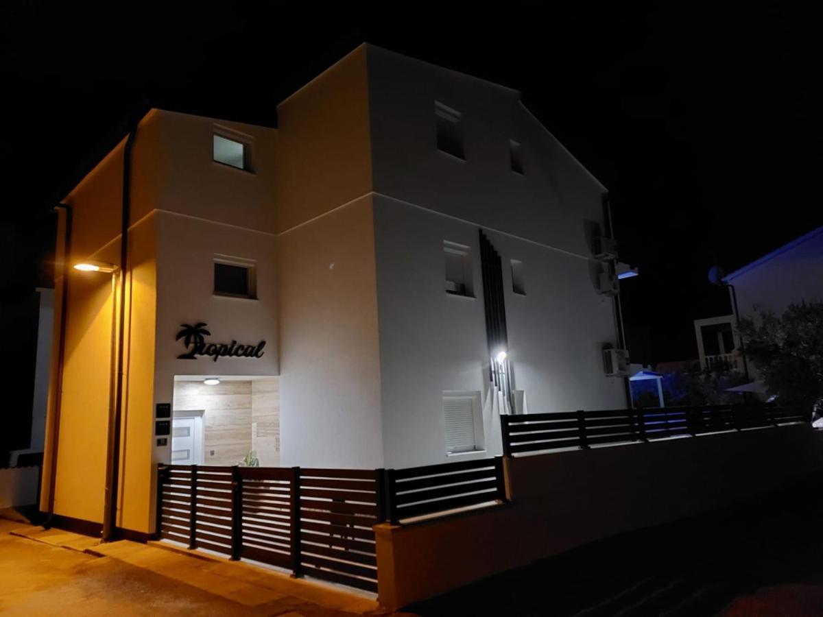 Apartmani Tropical Vodice Eksteriør bilde