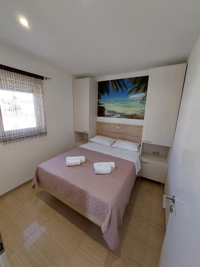 Apartmani Tropical Vodice Eksteriør bilde