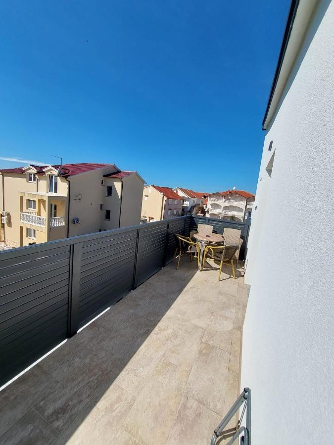 Apartmani Tropical Vodice Eksteriør bilde