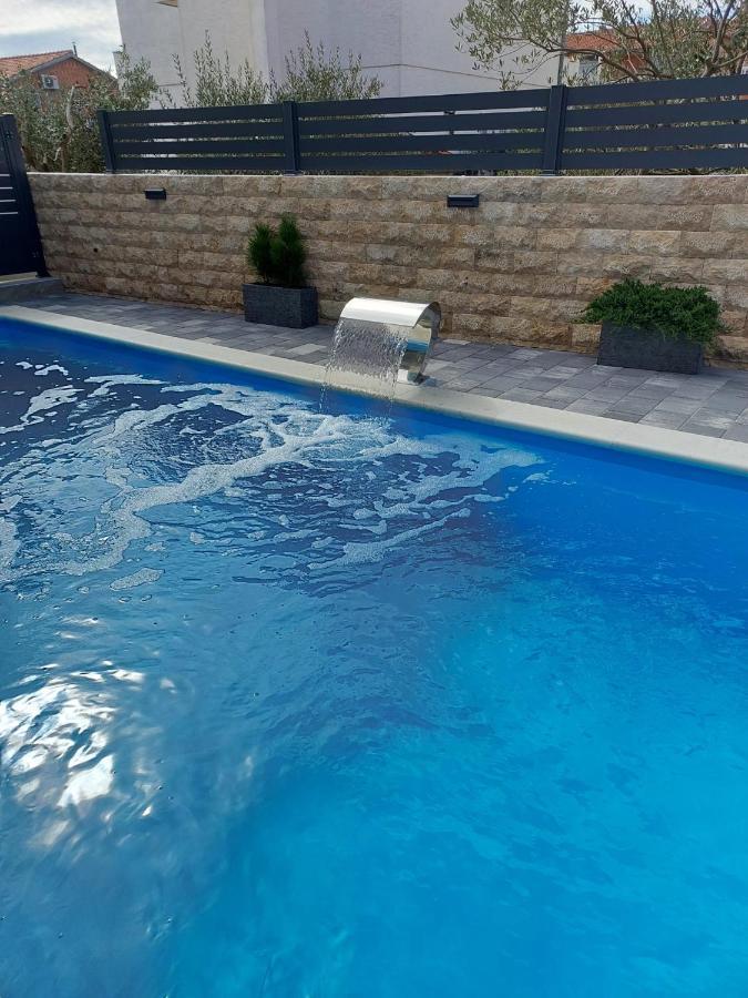 Apartmani Tropical Vodice Eksteriør bilde