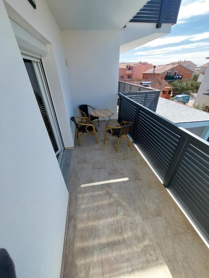 Apartmani Tropical Vodice Eksteriør bilde
